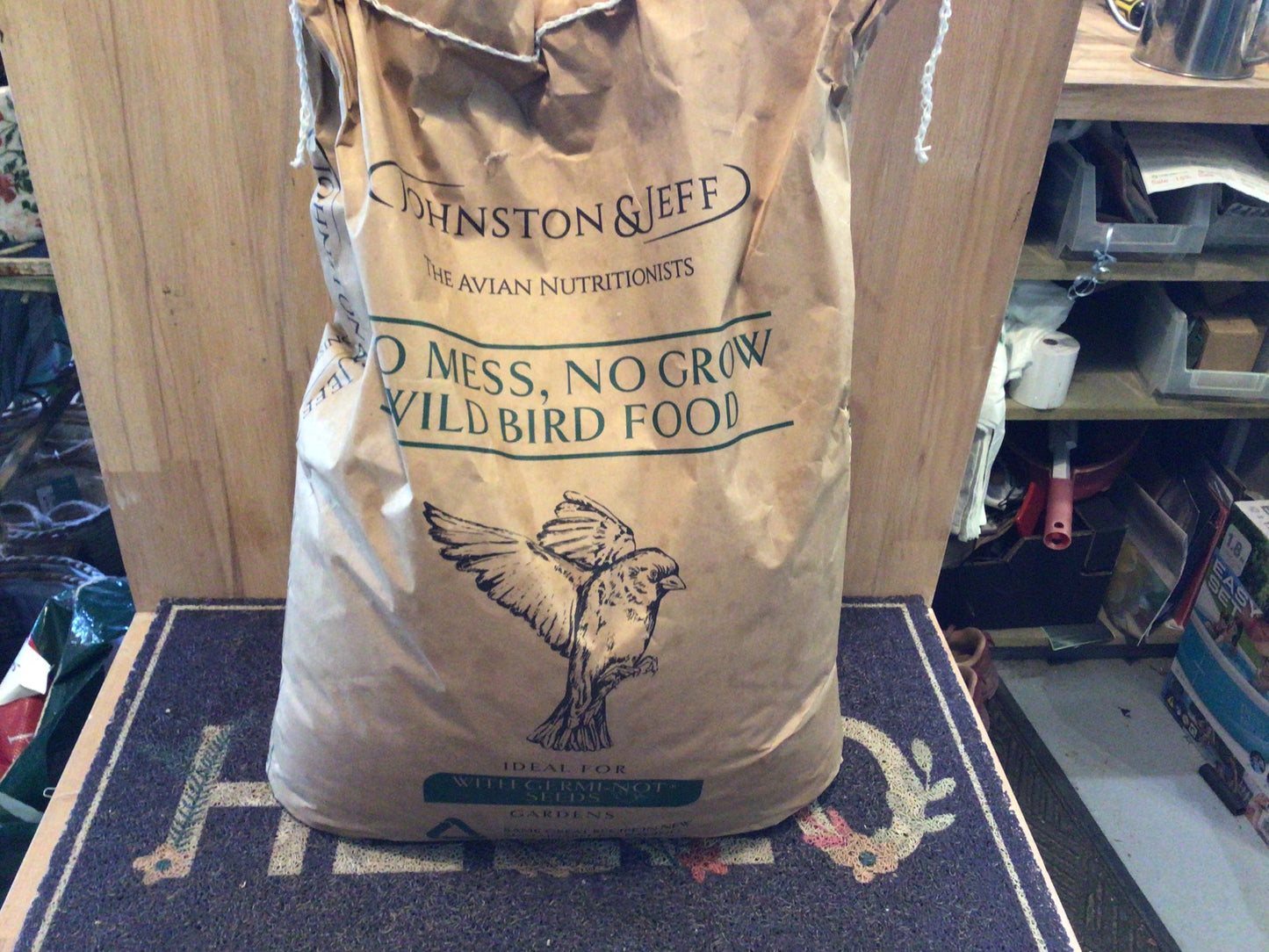Johnston & Jeff No Mess Bird No Grow Food
