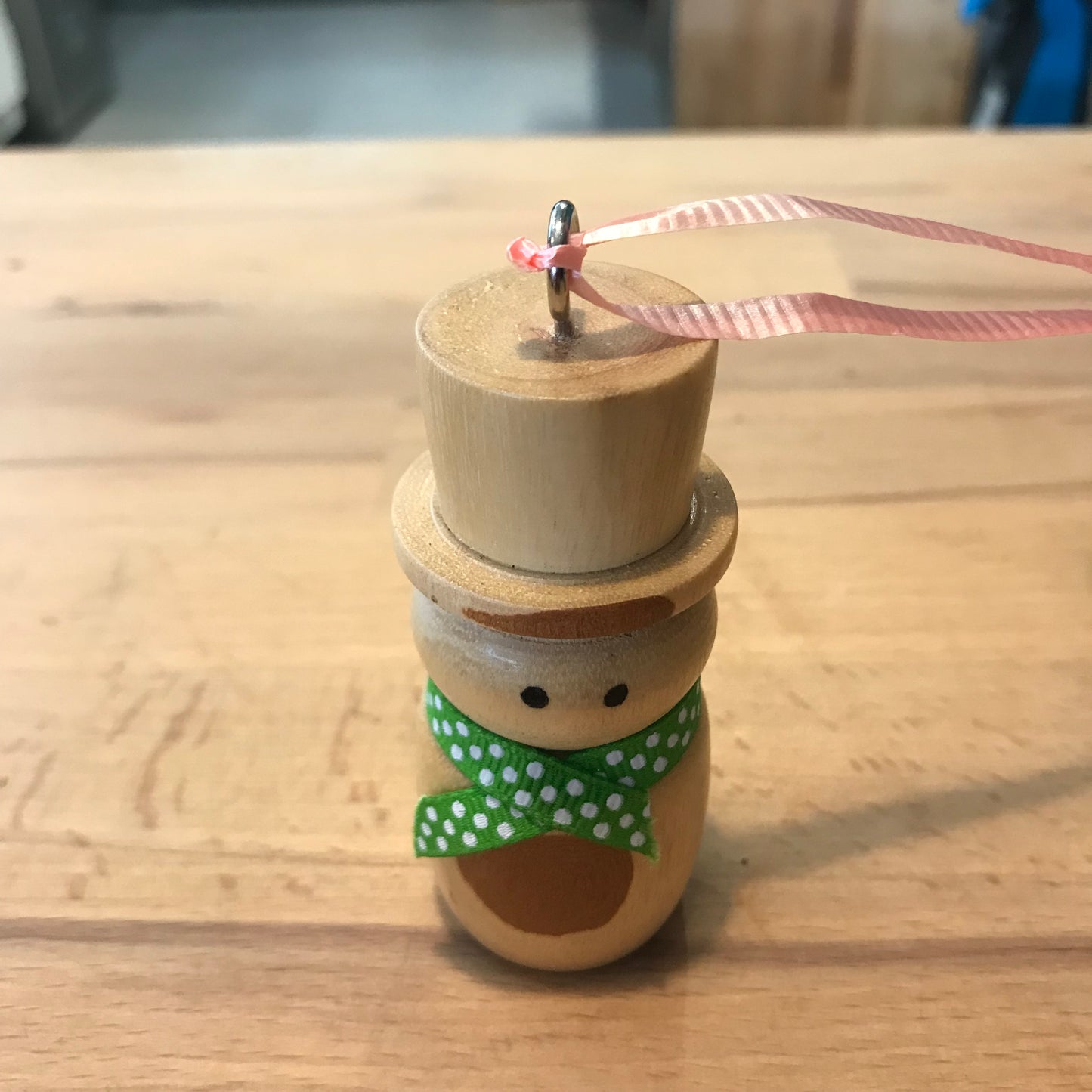 Wooden Gifts & Paracord Bracelets - by Eddy