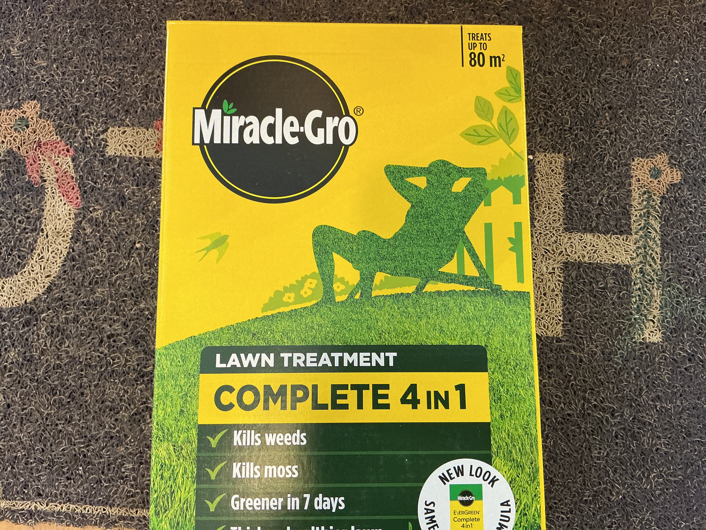 Miracle-Gro Evergreen 4 in 1